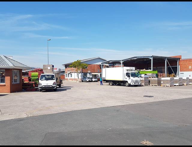 2,524M² FACTORY TO LET IN NEW GERMANY